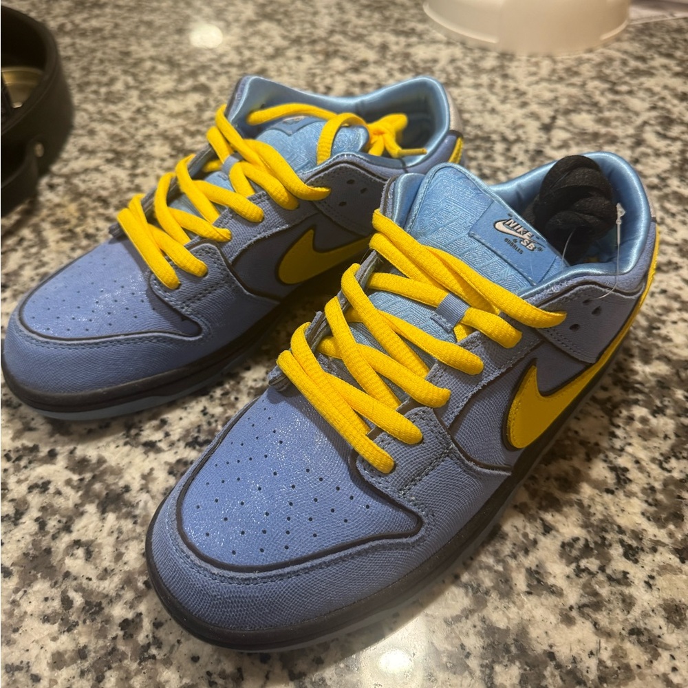 The Powerpuff Girls x Dunk Low Pro SB QS ‘Bubbles’